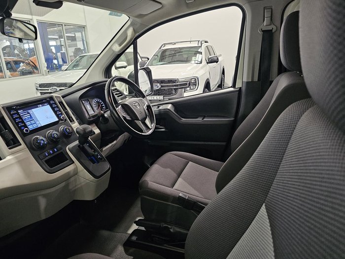 2019 Toyota Hiace 