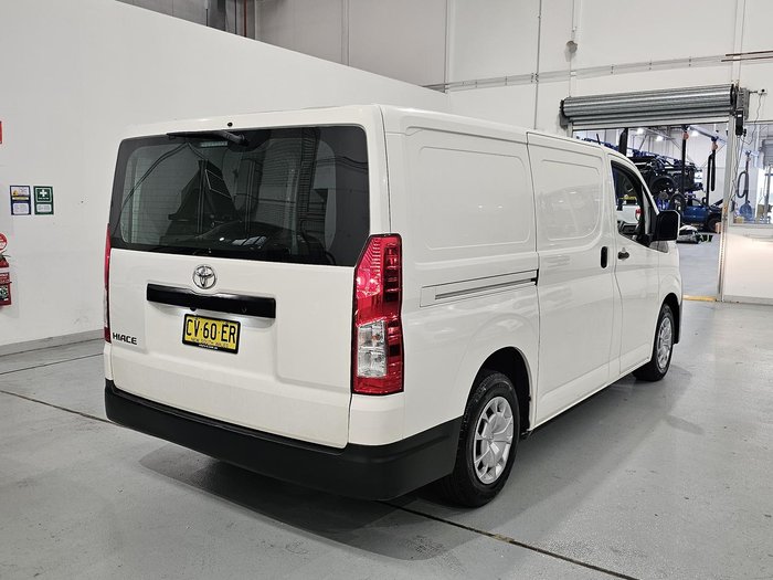 2019 Toyota Hiace 
