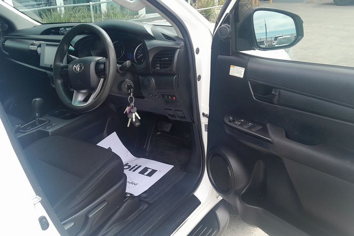 2018 Toyota Hilux SR