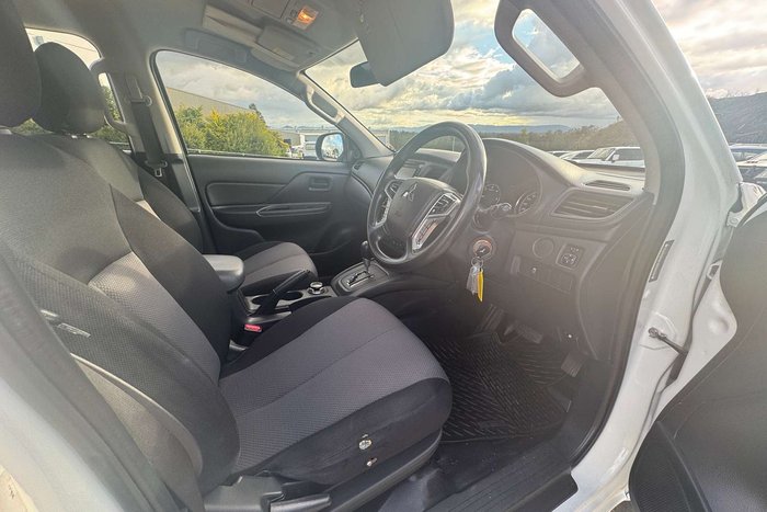 2021 Mitsubishi Triton GLX