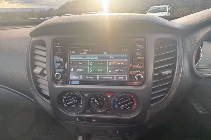 2021 Mitsubishi Triton GLX