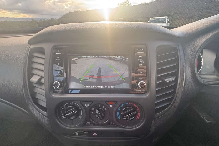2021 Mitsubishi Triton GLX