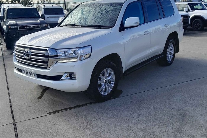 2020 Toyota Landcruiser VX