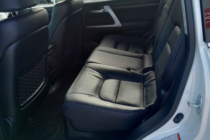 2020 Toyota Landcruiser VX
