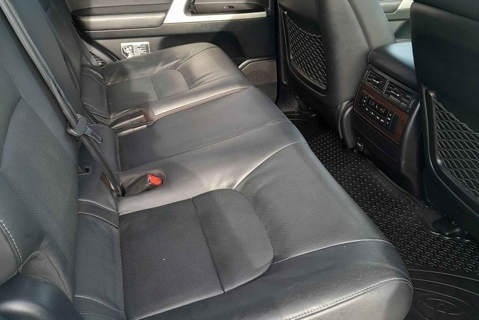 2020 Toyota Landcruiser VX