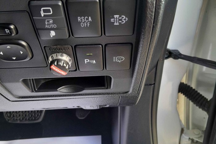 2020 Toyota Landcruiser VX
