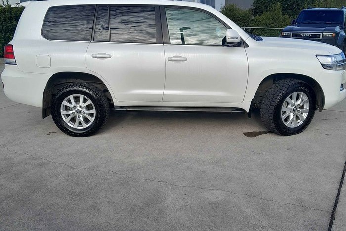 2020 Toyota Landcruiser VX