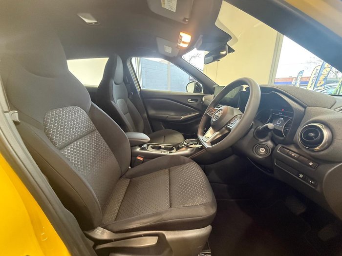 2024 Nissan JUKE ST+