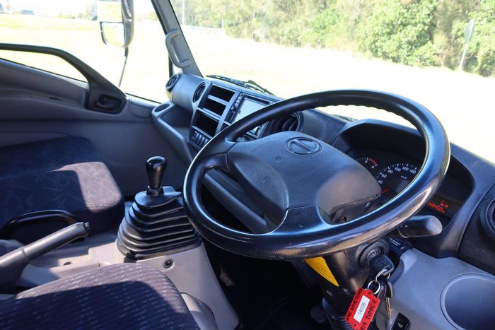 2015 Hino 300 Series - 917 Mwb