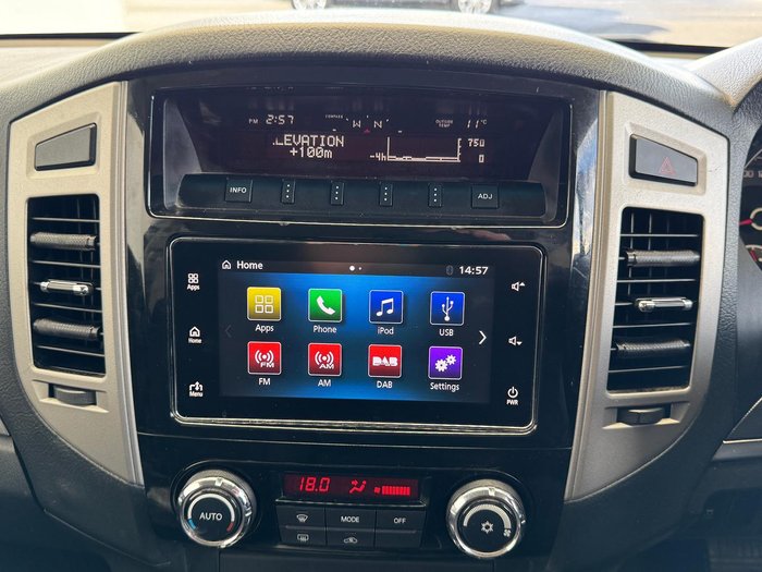 2015 Mitsubishi Pajero GLX