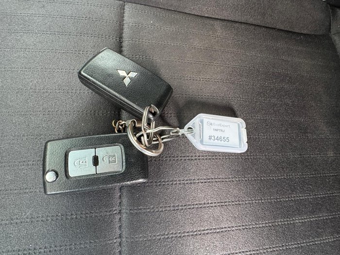 2015 Mitsubishi Pajero GLX