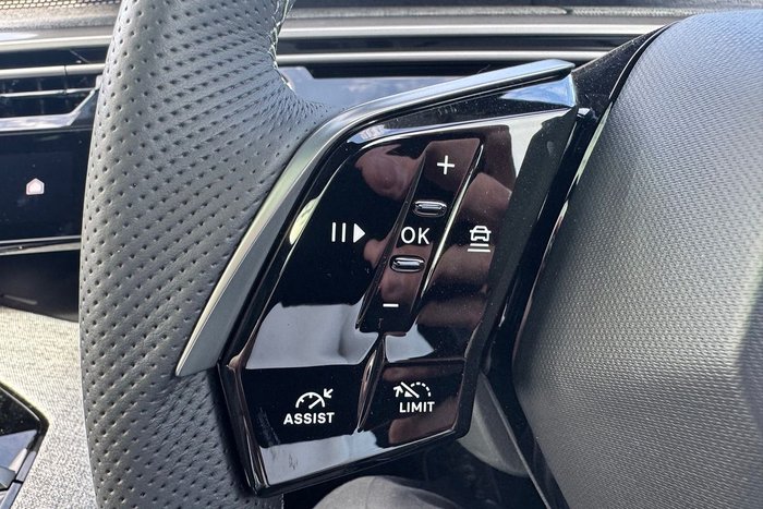 2024 Peugeot 3008 GT Premium Hybrid