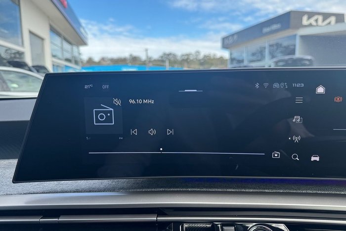 2025 Peugeot 3008 Allure Hybrid