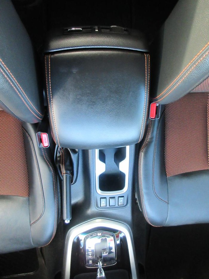 2020 Nissan Navara N-TREK