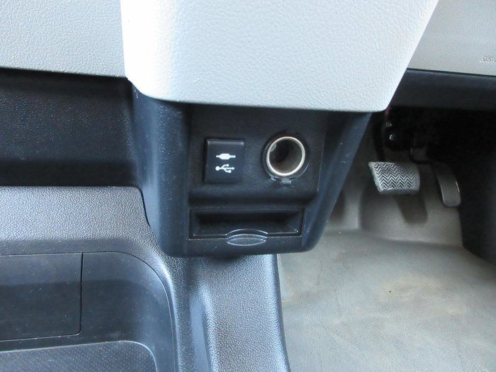 2020 Toyota Hiace Commuter