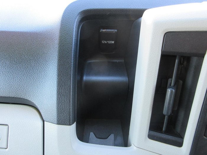 2020 Toyota Hiace Commuter