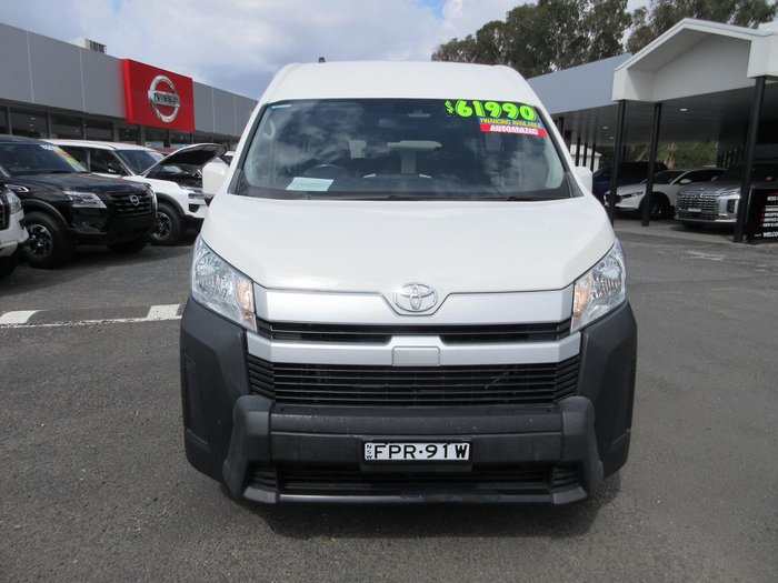 2020 Toyota Hiace Commuter