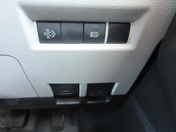 2020 Toyota Hiace Commuter