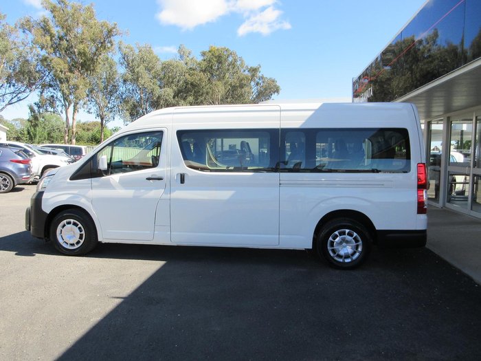 2020 Toyota Hiace Commuter