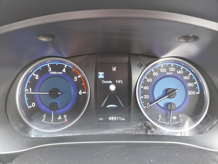 2020 Toyota Hilux SR