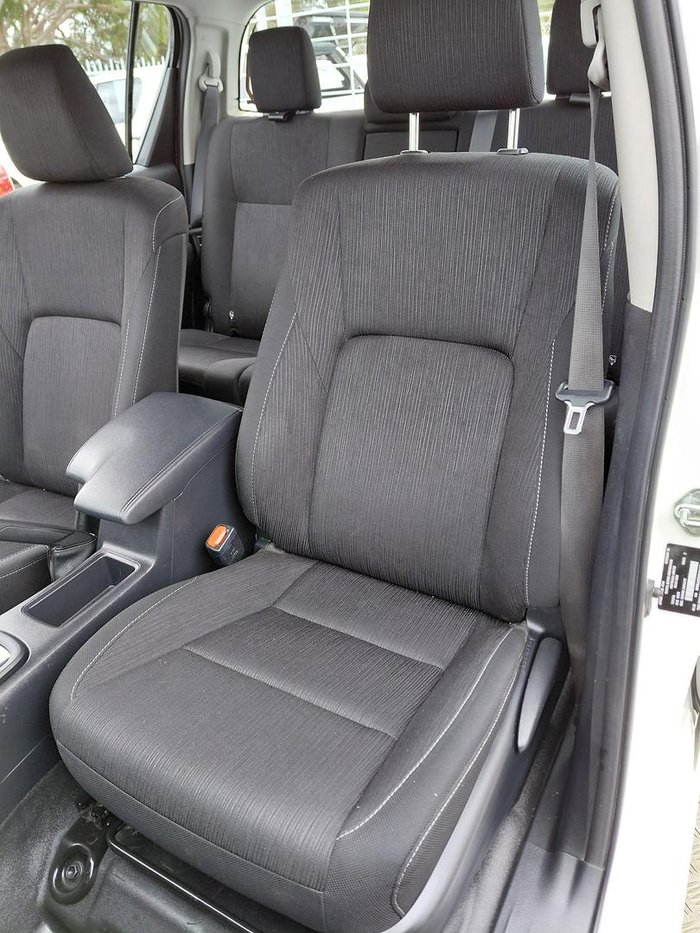 2020 Toyota Hilux SR