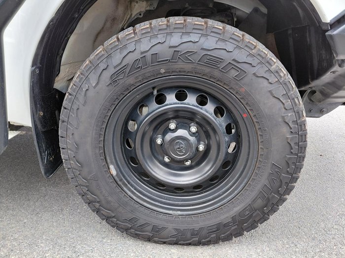 2020 Toyota Hilux SR