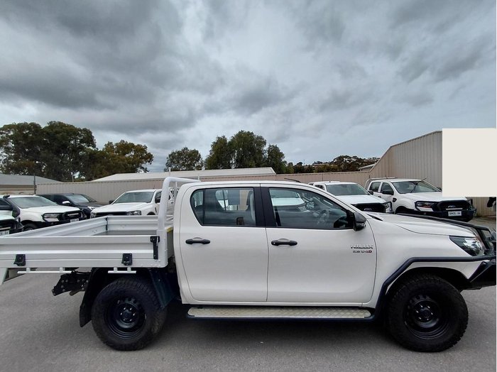 2020 Toyota Hilux SR