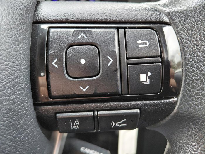 2020 Toyota Hilux SR