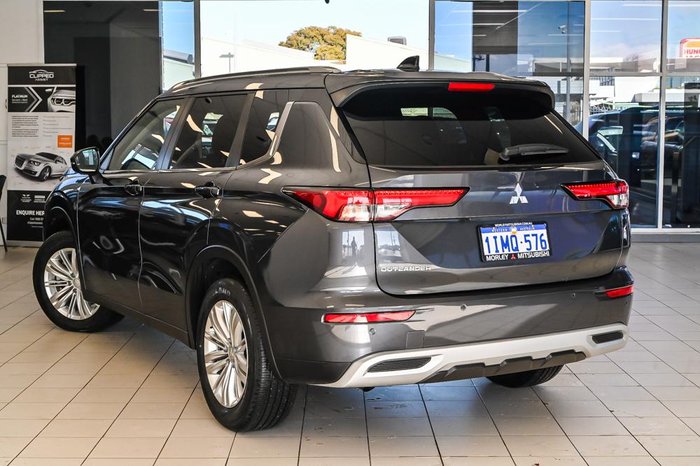 2024 Mitsubishi Outlander LS