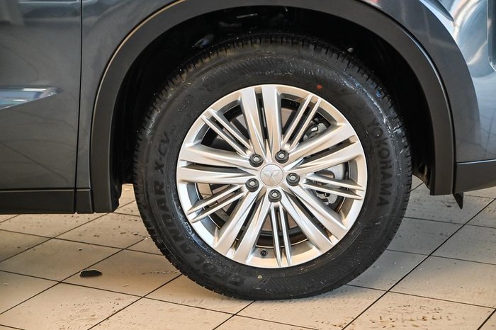 2024 Mitsubishi Outlander LS