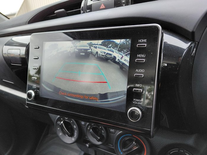 2021 Toyota Hilux SR