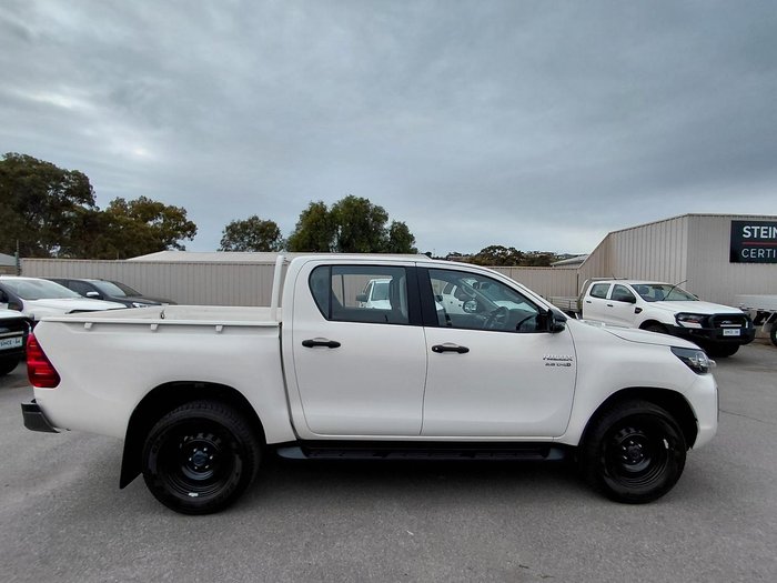 2021 Toyota Hilux SR