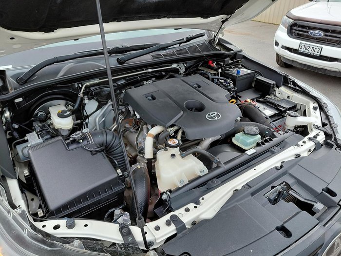 2021 Toyota Hilux SR