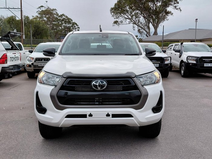 2021 Toyota Hilux SR