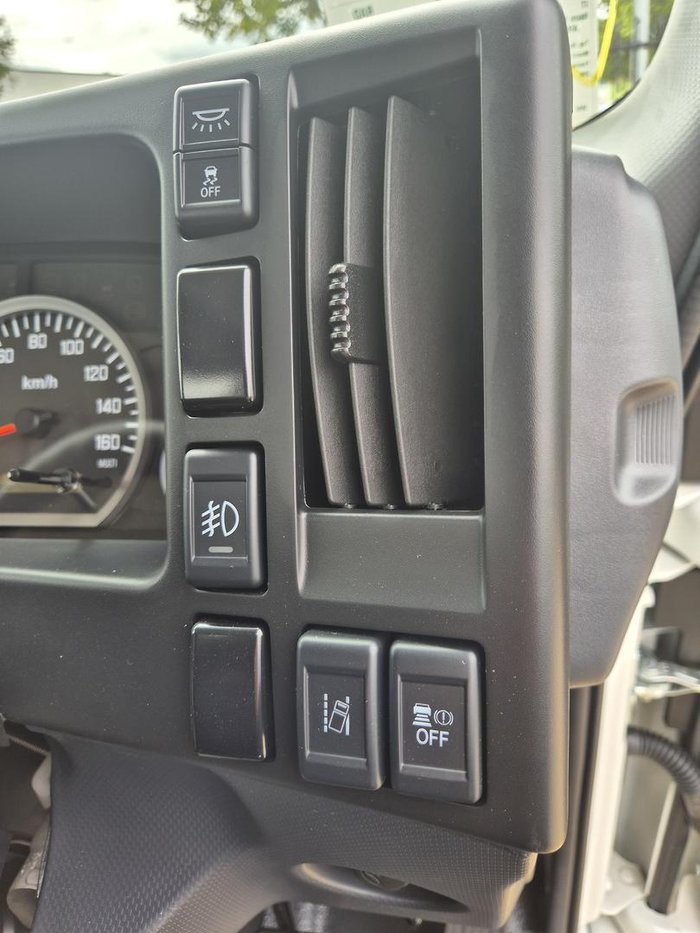 2025 Isuzu Npr 45/55-155 Amt Tradepack Premium TRADEPACK PREMIUM