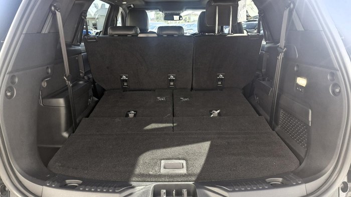 2024 Ford Everest Platinum