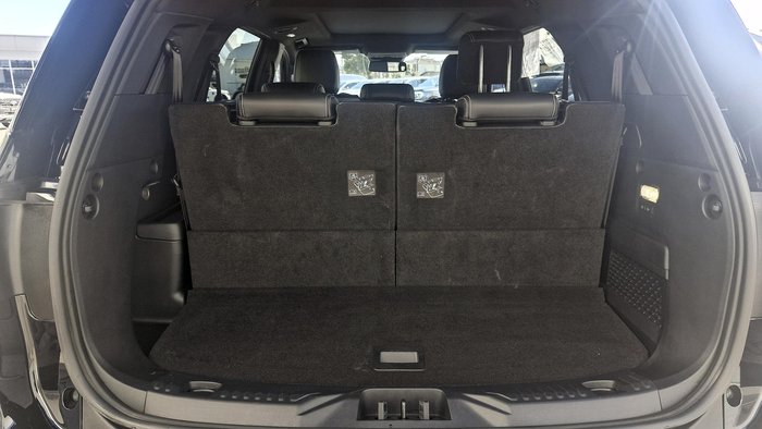 2024 Ford Everest Platinum