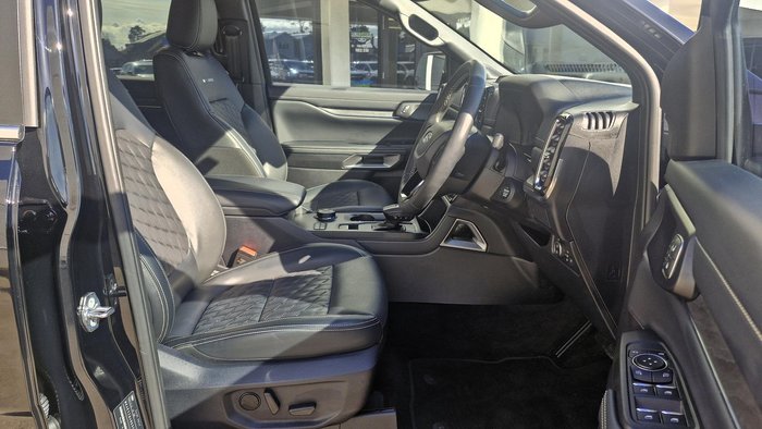 2024 Ford Everest Platinum