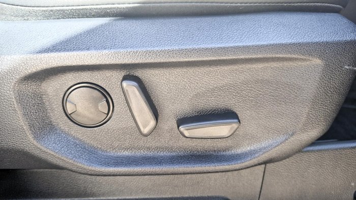 2024 Ford Everest Platinum