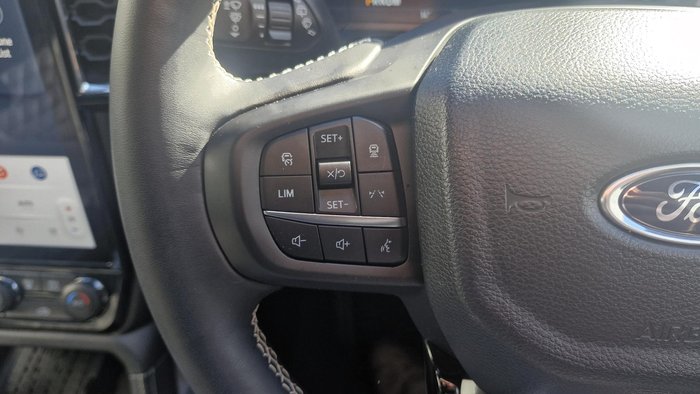2024 Ford Everest Platinum