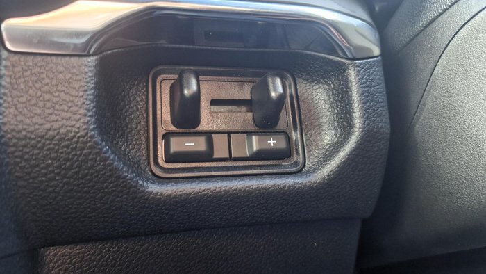 2024 Ford Everest Platinum