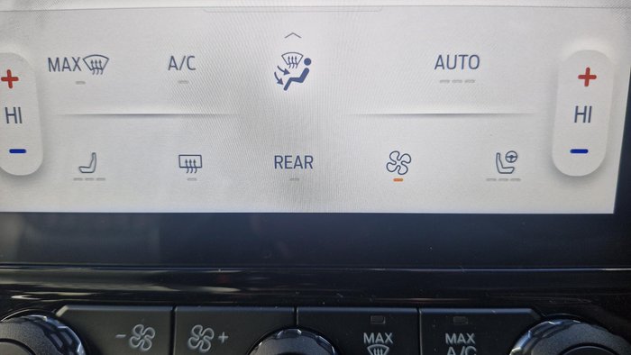 2024 Ford Everest Platinum