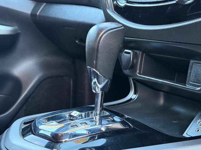 2019 Nissan Navara ST D23 Series 3 4x2 Cosmic Black