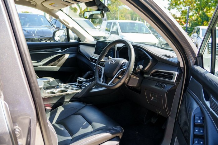 2024 LDV D90 Executive