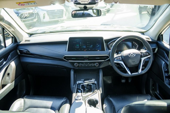 2024 LDV D90 Executive