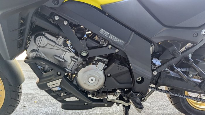 2018 Suzuki V-STROM 650XT (DL650XA) Yellow