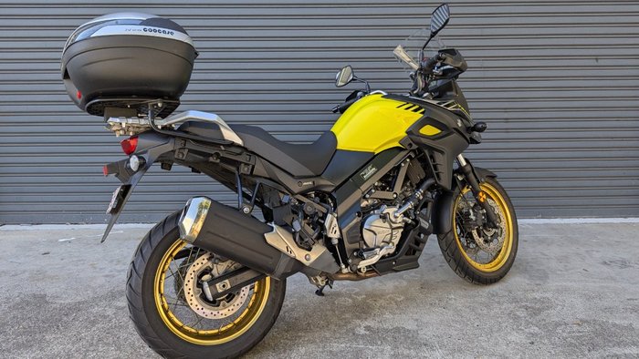 2018 Suzuki V-STROM 650XT (DL650XA) Yellow