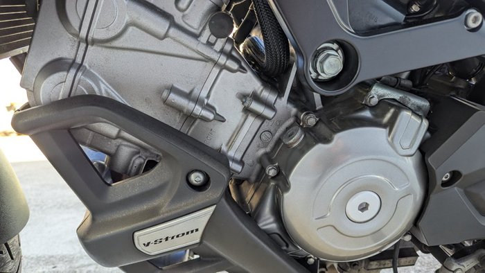 2018 Suzuki V-STROM 650XT (DL650XA) Yellow