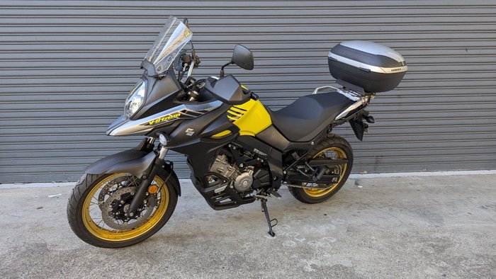 2018 Suzuki V-STROM 650XT (DL650XA) Yellow