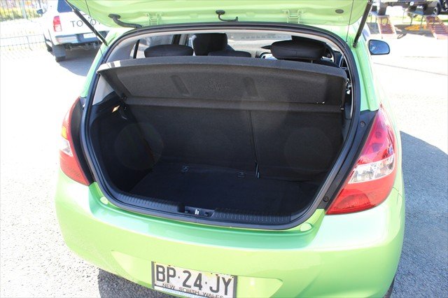 2011 Hyundai i20 Active PB MY12 Electric Green